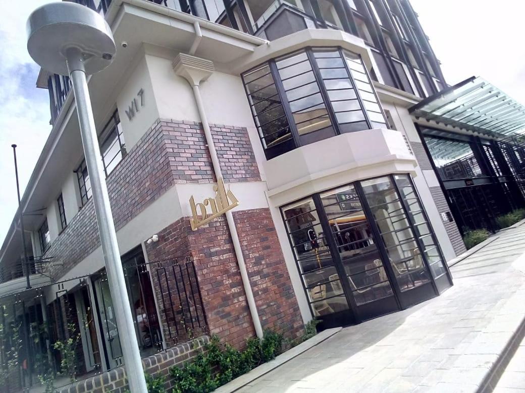 One Rosebank Stay Johannesburg Eksteriør bilde