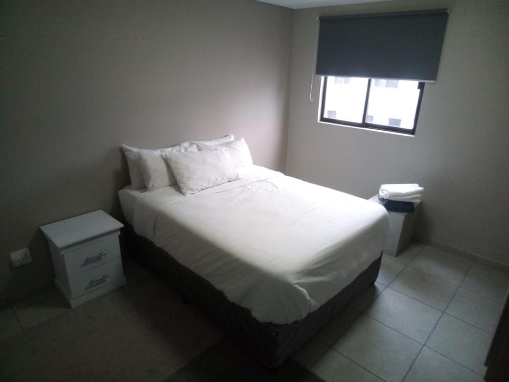 One Rosebank Stay Johannesburg Eksteriør bilde